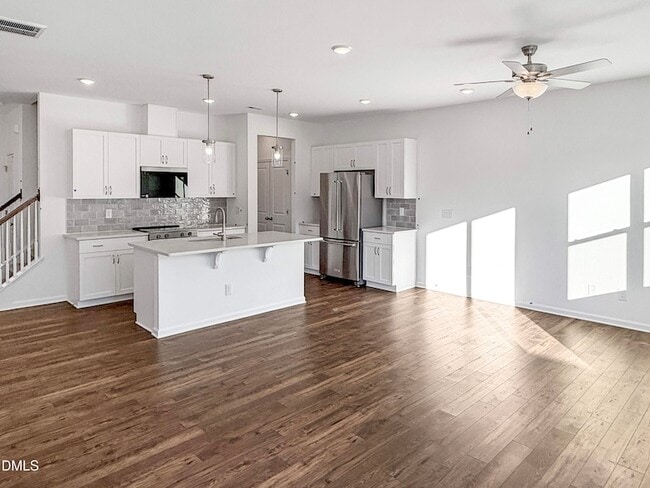 Building Photo - 135 Siebold St