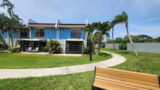 Building Photo - 360 Canal S Point