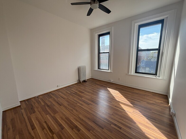 Primary Photo - 1401 N Wells St