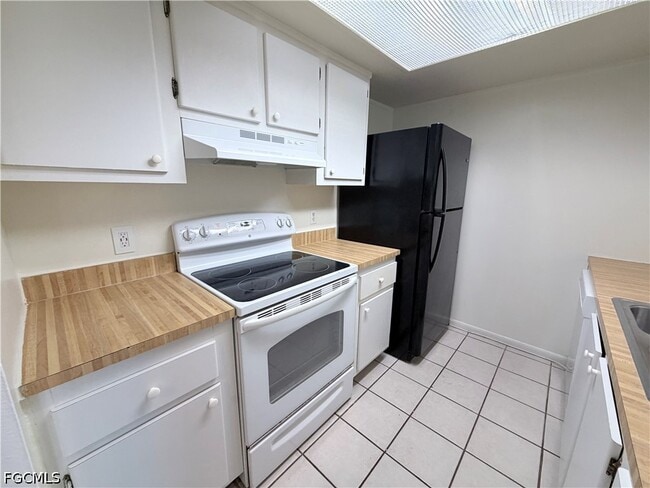 Building Photo - 12636 Kenwood Ln
