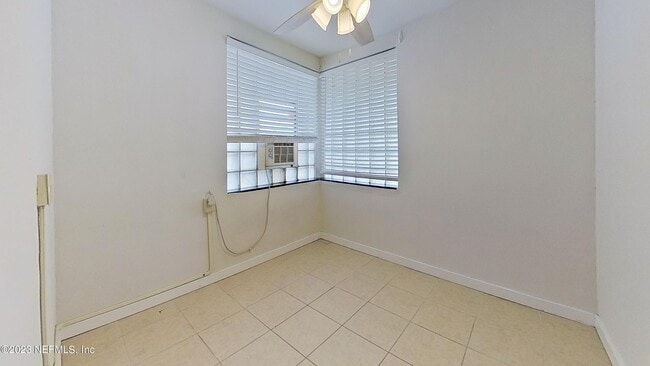 Building Photo - 1824 Hendricks Ave