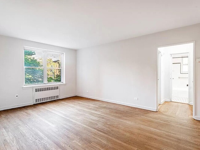 Building Photo - 200 Congress St