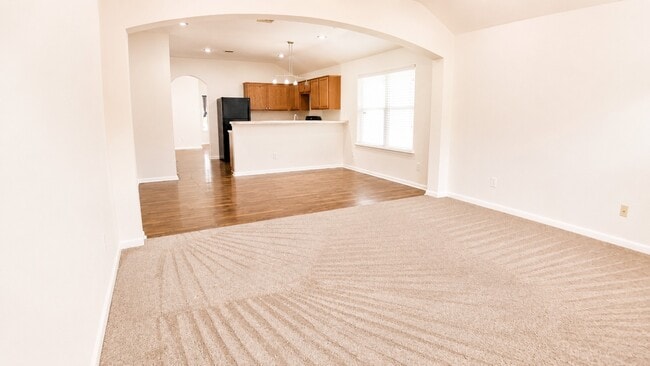Building Photo - 7543 Legacy Pines Dr