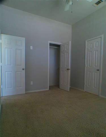Building Photo - 8102 Luna Dr