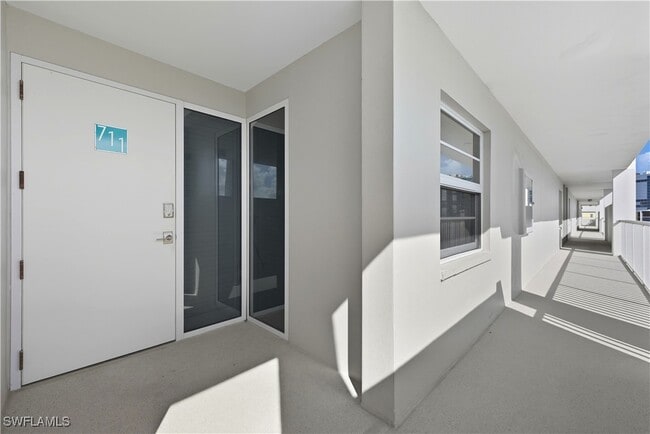 Building Photo - 3443 Gulf Shore Blvd N