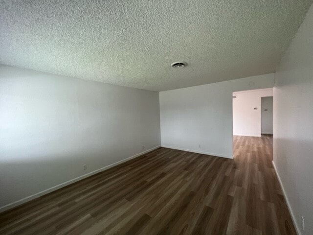 Building Photo - Charming 2 bedroom and 1 bath Duplex in Sacramento