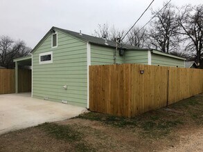 Building Photo - Newly remodeled in 2023!  1 bed, 1 bath, ALL appliances!
