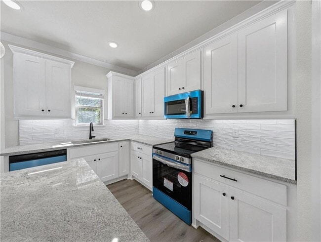 Building Photo - 284 Stoneykirk Dr
