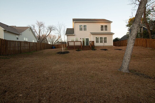 Building Photo - 707 Riva Ridge Rd