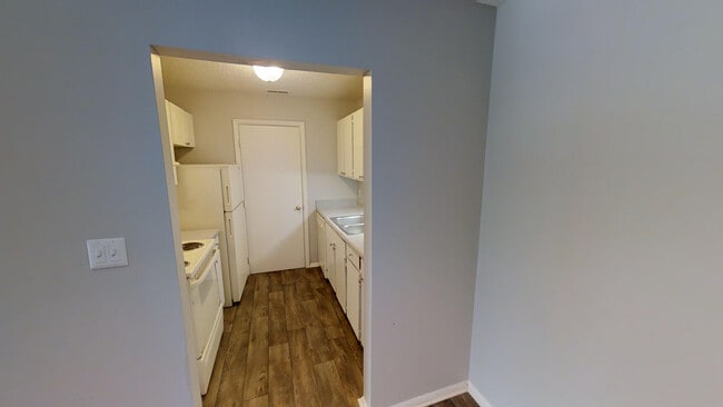 Kitchen - SomerStone Estates