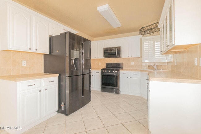 Building Photo - 1325 John Ring Ln