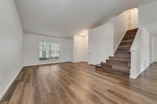 Building Photo - 1405 Thistlewood Ln