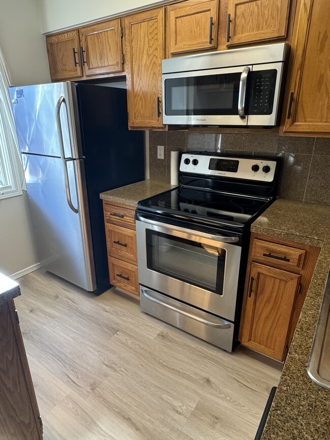 Building Photo - 2603 E Nichols Cir