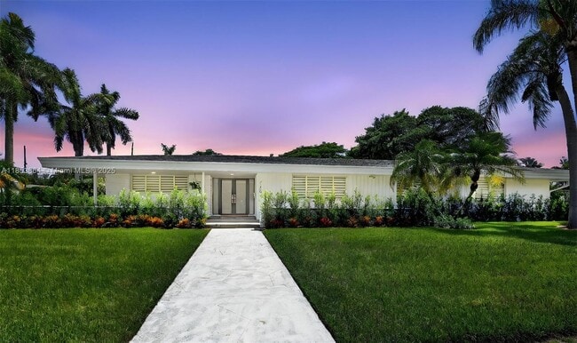 Primary Photo - 7200 SW 137th St