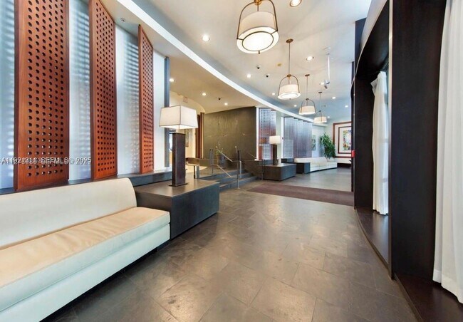 Building Photo - 1500 Bay Rd