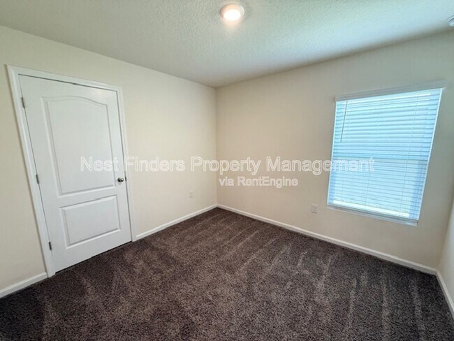 Building Photo - 8118 Meadow Walk Ln
