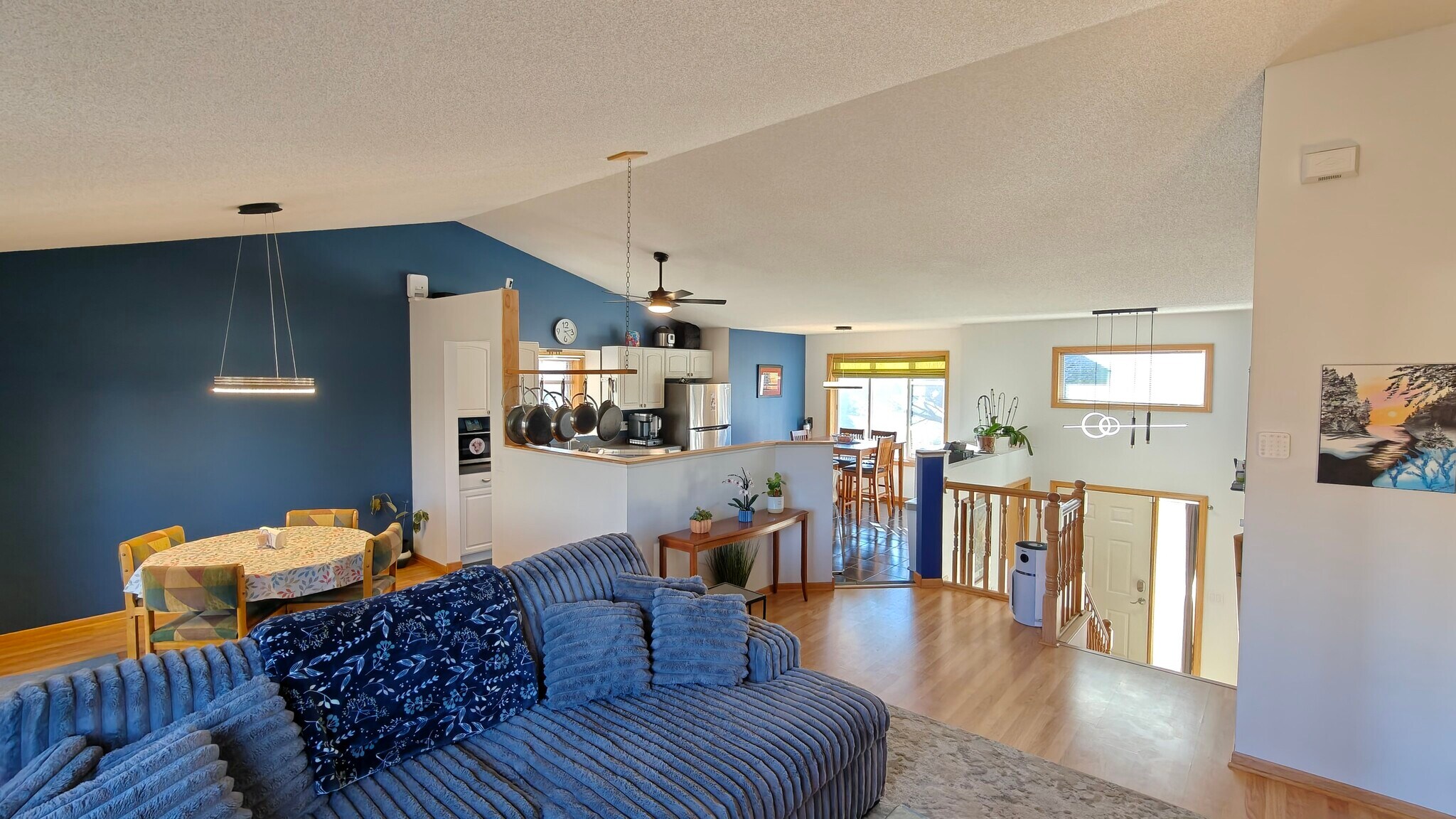 Building Photo - 1943 Parkway Ave