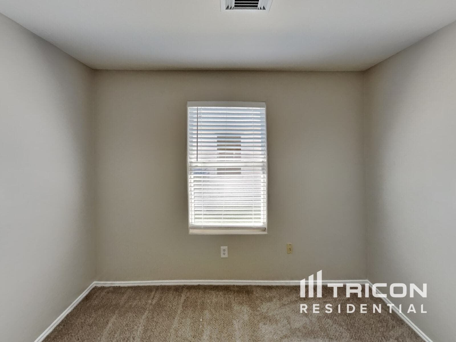 Building Photo - 614 Harpswell Ln