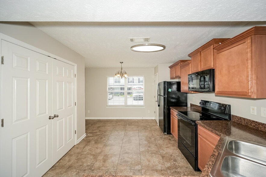 Building Photo - 3007 RG Buchanan Dr