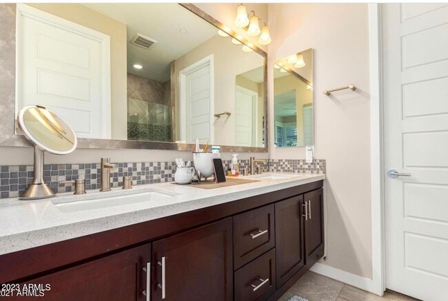 Building Photo - 9001 E San Victor Dr