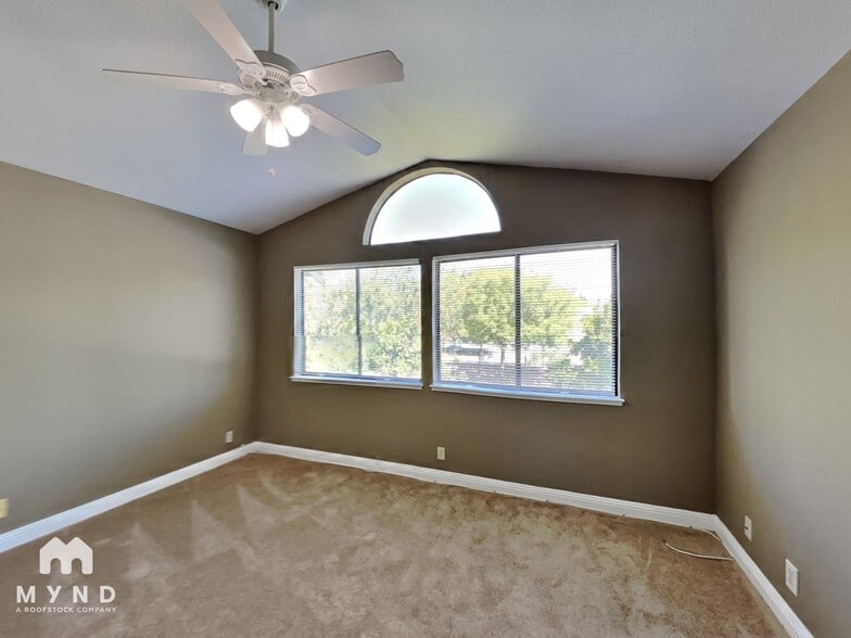 Building Photo - 4721 Shannondale Dr