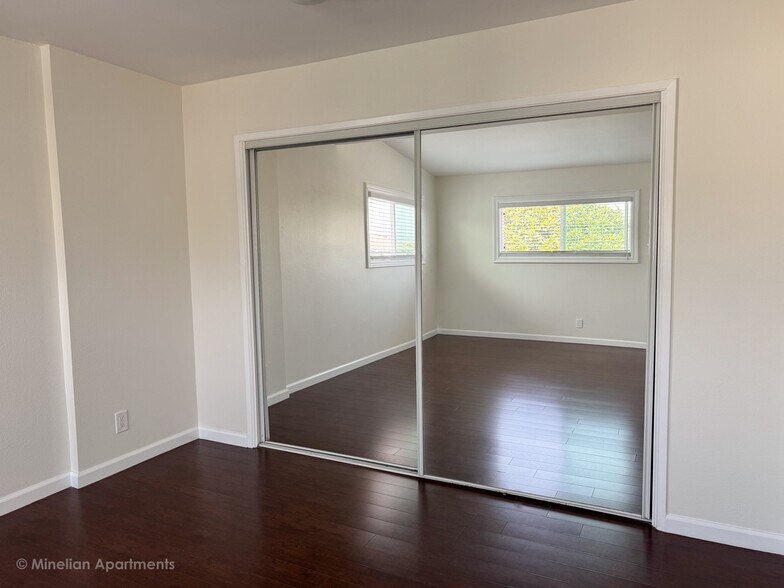 Building Photo - 1813 12th St