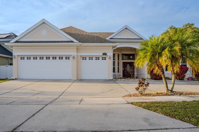 Building Photo - Spacious 5BR Home in Falcon Trace | 3-Car Garage | Screened Patio | Resort-Style Amenities Rent: ...