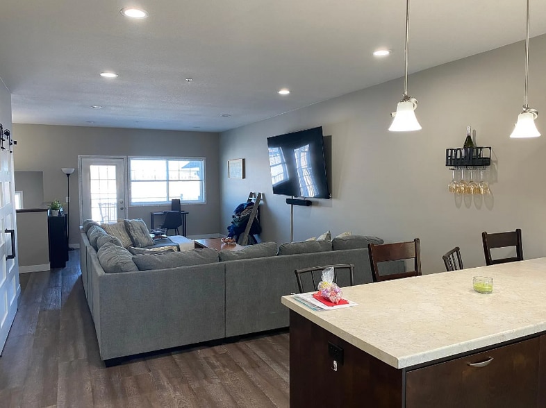 Building Photo - 3024 Bluestem Trl