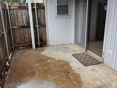 Building Photo - 11307 N May Ave