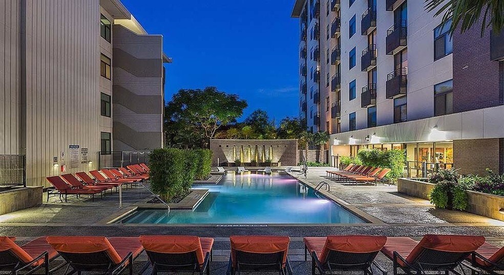 Riverview Austin, TX Apartment Finder