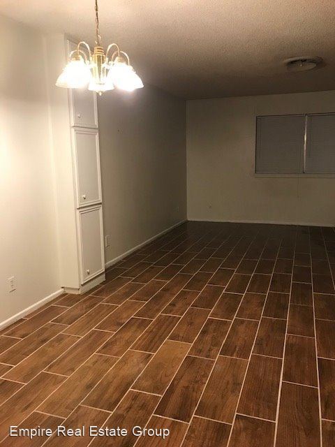Building Photo - 2 br, 1 bath House - 609 E. Sunset Circle