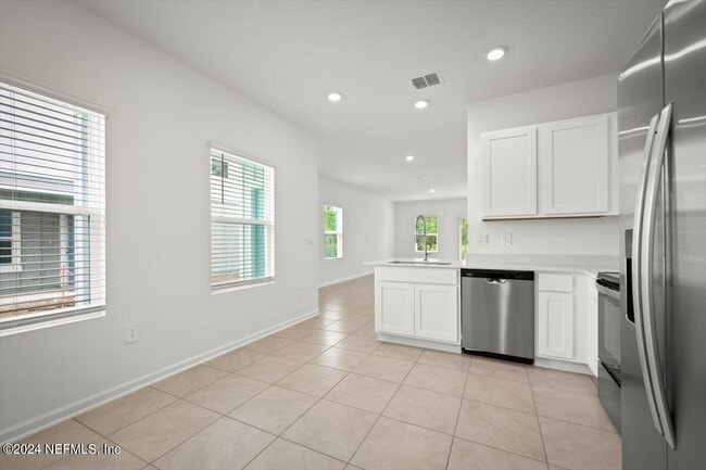 Building Photo - 38 Tidal Bch Ave
