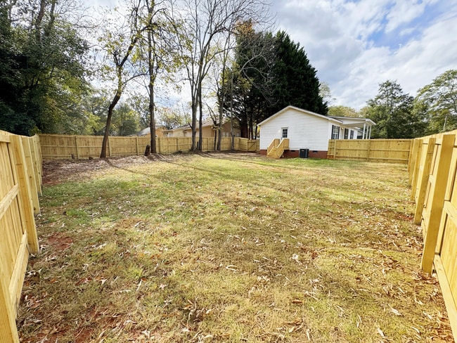 Building Photo - 220 Virginia Ave