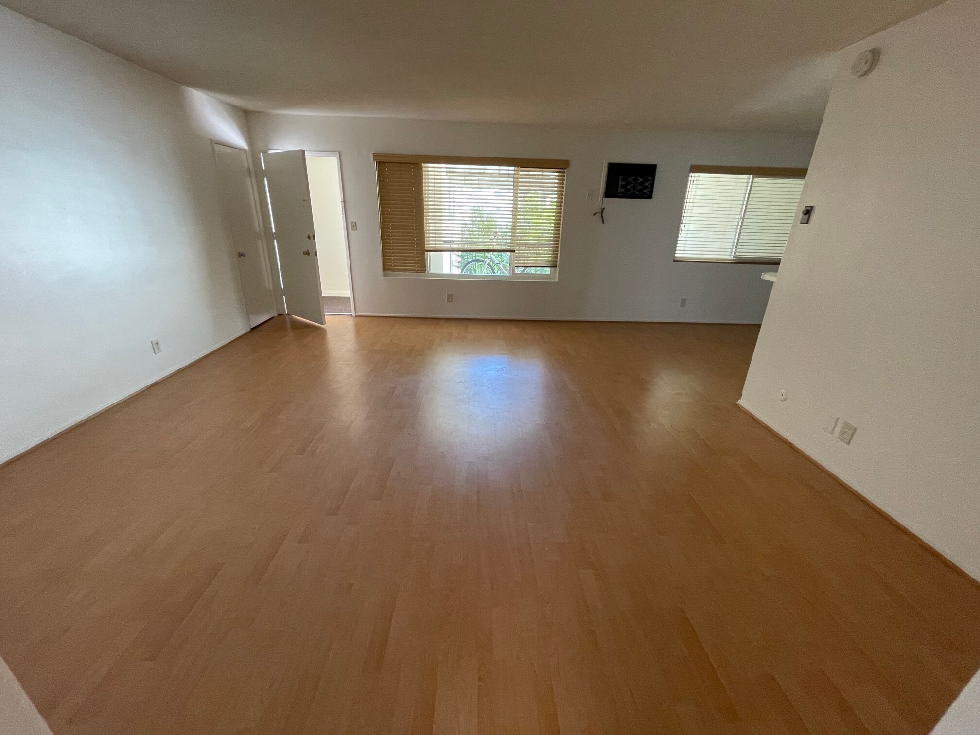 Building Photo - 930 S Shenandoah St