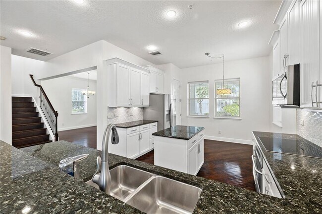 Building Photo - 5338 Ardsdale Ln