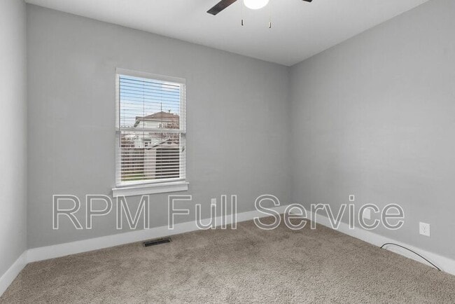 Building Photo - 4902 Kentucky Ave