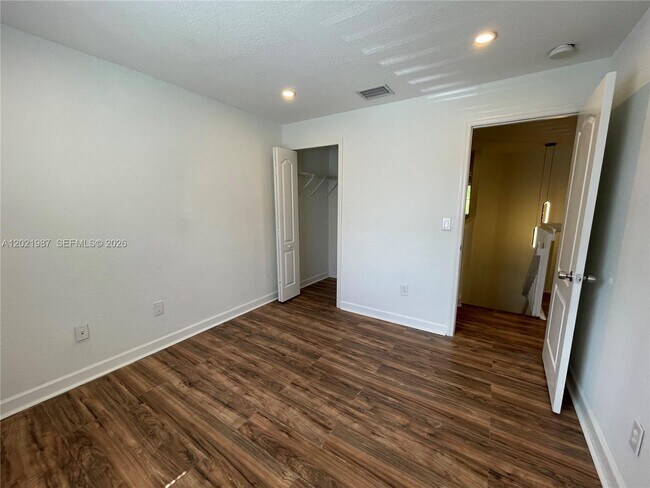 Building Photo - 3510 SW 170th Ave