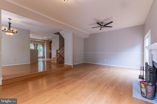 Building Photo - 20283 Glenrobin Terrace