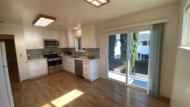 Unit 3 New Dine In Kitchen - 830 Williams Way