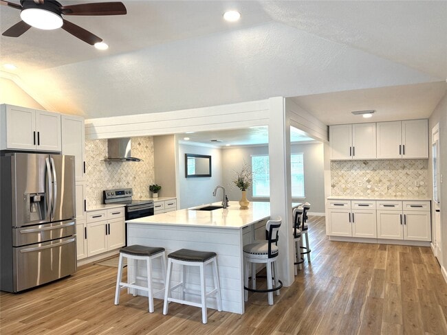 Primary Photo - 603 Springwood Dr