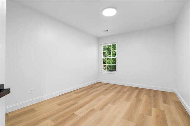 Building Photo - 4221 Rogers Creek Ct