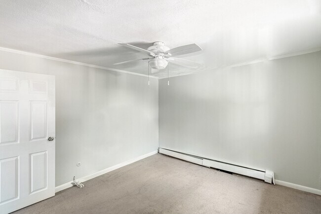 Building Photo - 56 Bryon Rd