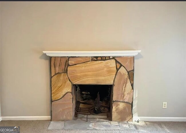 Building Photo - 1589 Pinehurst Dr SW