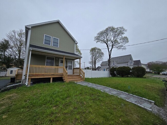 Building Photo - 37 Rose Glen St