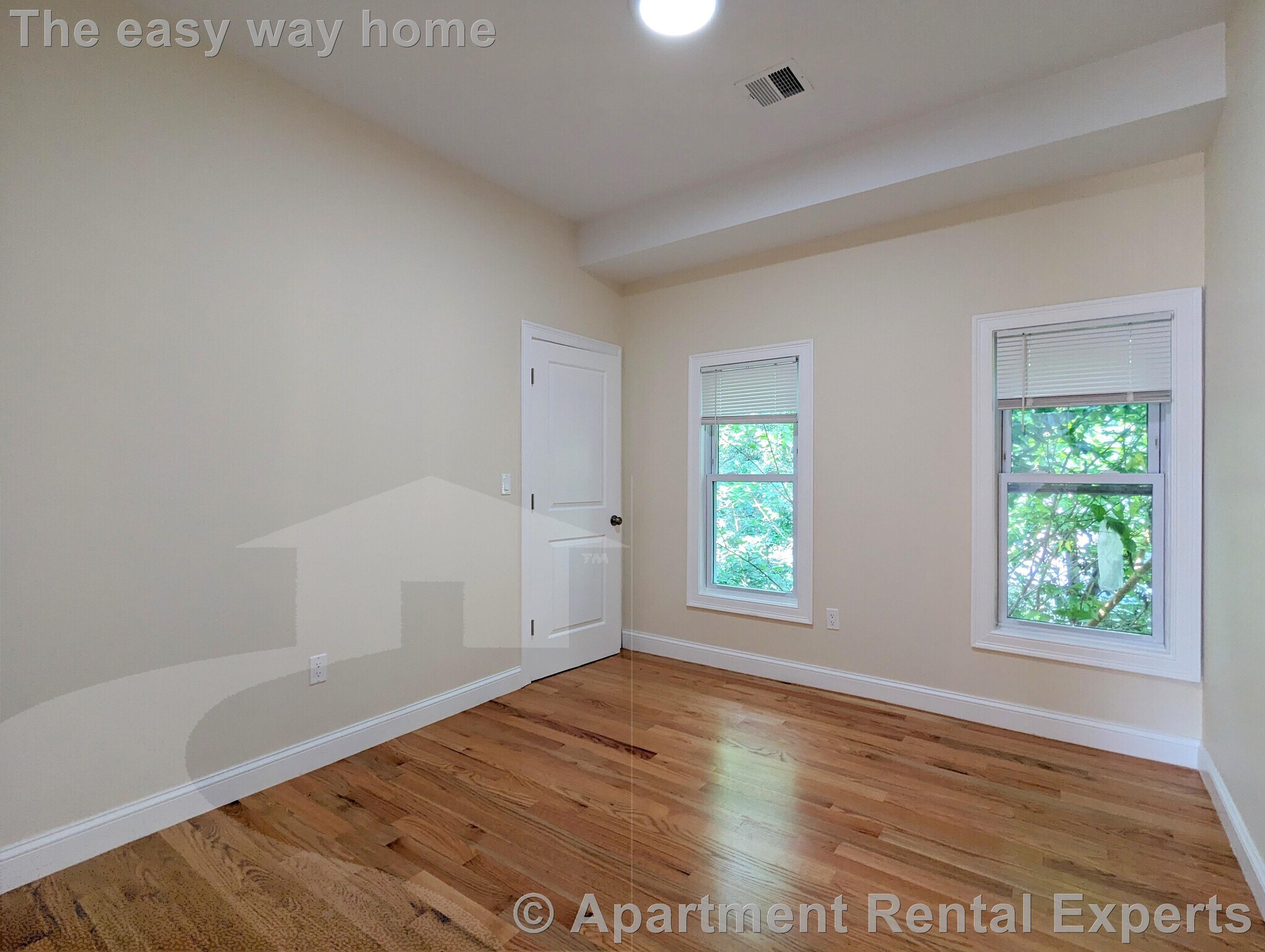 Building Photo - 2 Sacramento Pl