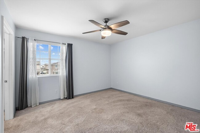 Building Photo - 24944 El Braso Dr