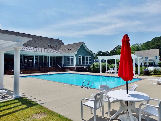Building Photo - 5 Bedroom Ready NOW! Pet Friendly, Community Pool, Clubhouse, Fitness Center, Kayak Launch, Playg...