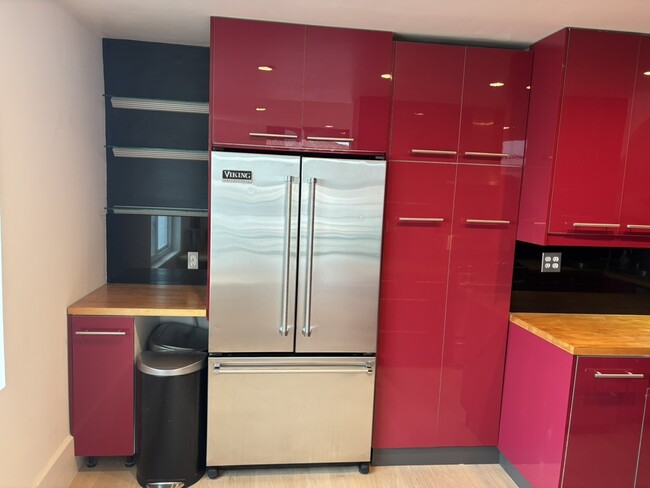 Building Photo - 12217 Rochester Ave