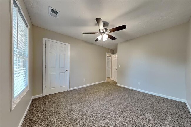 Building Photo - 229 Colemans Bluff Dr