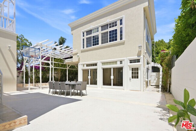 Building Photo - 1510 Cardiff Ave